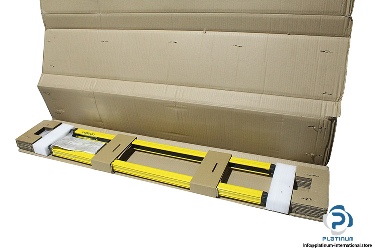 omron-F3SG-4RA0990-30-safety-light-curtain-(new)-(carton)