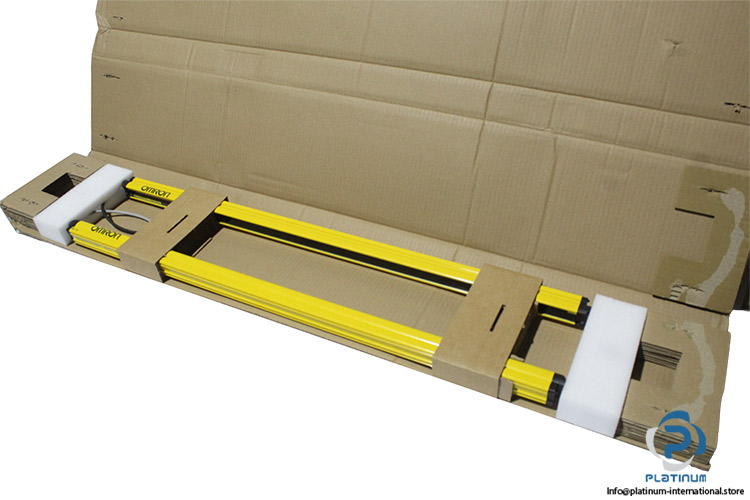 omron-F3SG-4RE0990P30-safety-light-curtain-(new)-(carton)