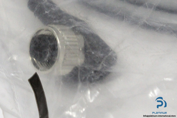 festo-NEBU-M12W5-K-5-LE4-connecting-cable(new)-1