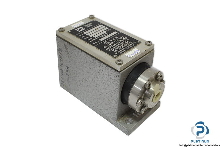 hnl-344P31117253-pressure-switch-(Used)