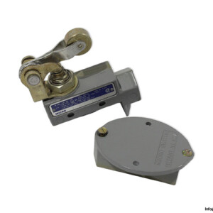 Honeywell BZV6-2RQ2 Roller Lever Micro Switch