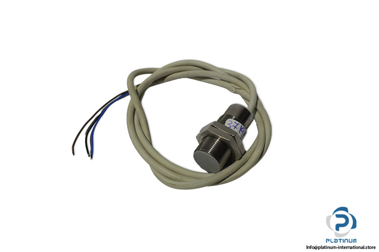 baumer-MDRM-18U9524-0.9m-magnetic-angle-sensor-(used)