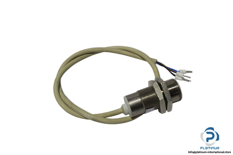 baumer-MDRM-18U9524-0.43m-magnetic-angle-sensor-(used)