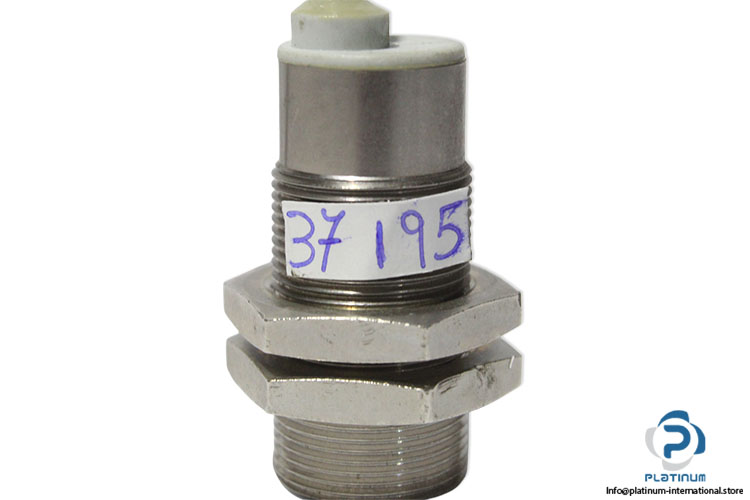 baumer-MDRM-18U9524-0.43m-magnetic-angle-sensor-(used)-2
