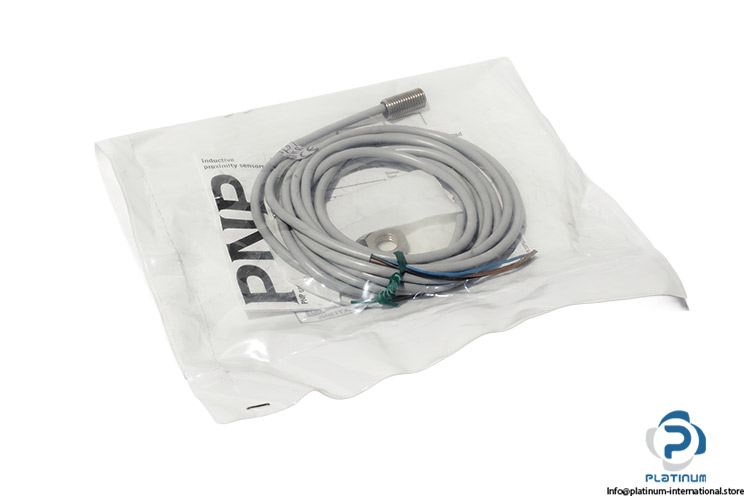 micro-detectors-PE6_CP-1A-inductive-proximity-sensor-(new)-(package)