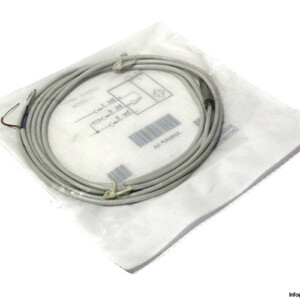 micro-detectors-AH6_AP-1A-inductive-proximity-sensor-(new)-(package)