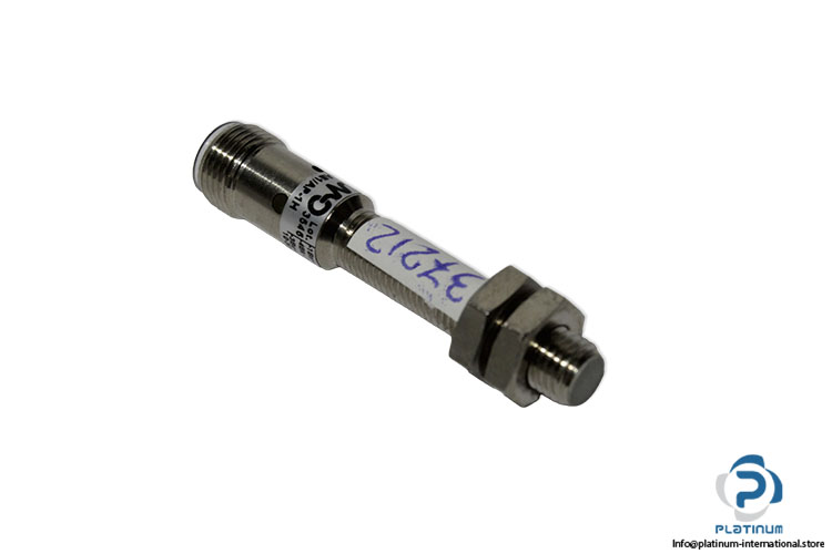 micro-detectors-AE1_AP-1H-inductive-proximity-sensor-(new)