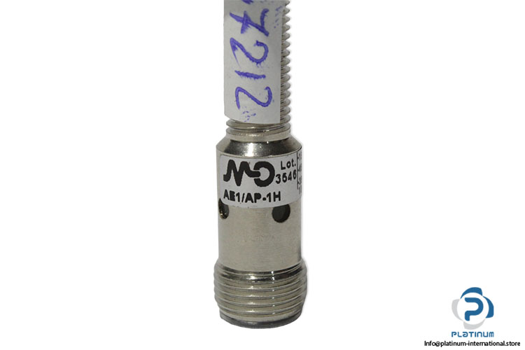 micro-detectors-AE1_AP-1H-inductive-proximity-sensor-(new)-3