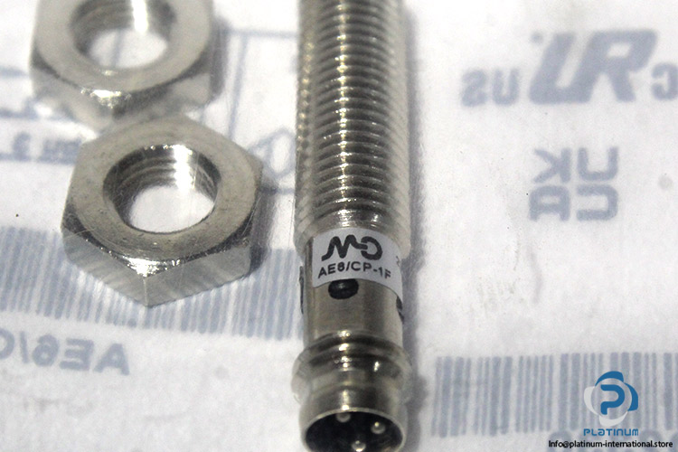 micro-detectors-AE6_CP-1F-inductive-proximity-sensor-(new)-(package)-2