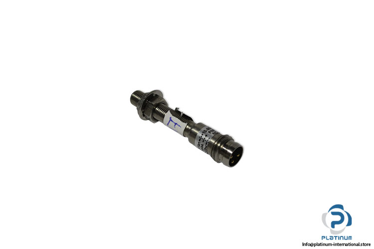 micro-detectors-PD1_CP-1F-inductive-proximity-sensor-(new)-(package)-1