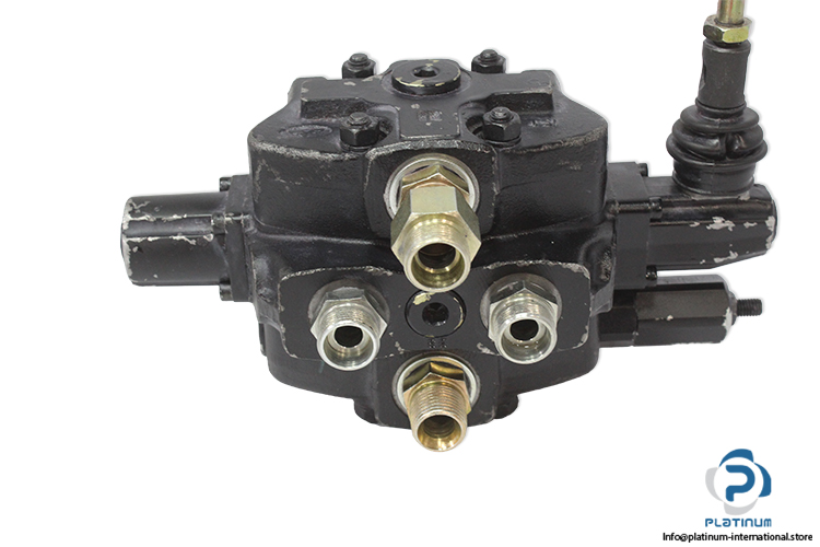 walvoil-336E3959-hydraulic-valve-(New)-1