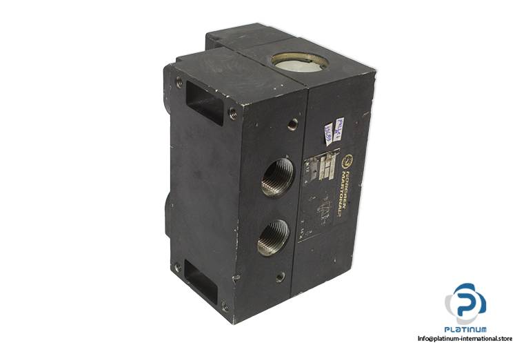 norgren-M_1718B_3-air-pilot-actuated-valve-(Used)-1