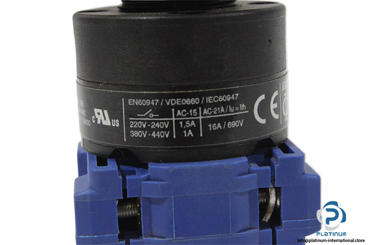 Kraus-and-naimer-DH-10-1-key-switch-(new)-(carton)-5