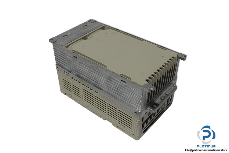 yaskawa-CIMR-VC4A0018AAA-ac-frequency-drive-(new)-1