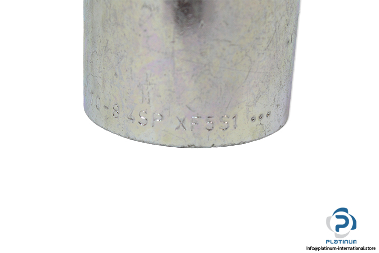 parker-19270-8-8-fitting-(New)-2