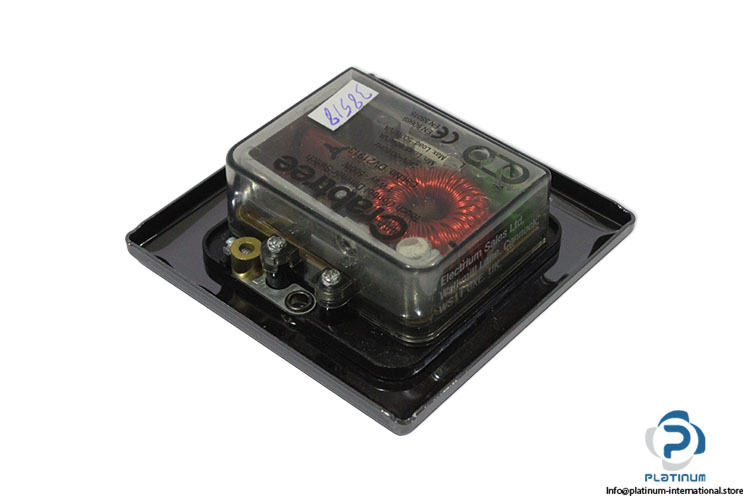 crabtree-DV21913-dimmer-switch-(New)-1