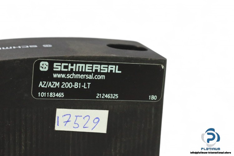schmersal-AZ-AZM-200-B1-LT-solenoid-interlock(used)-2