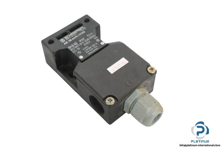 schmersal-AZ-16ZVRK-1762-safety-switch-(used)
