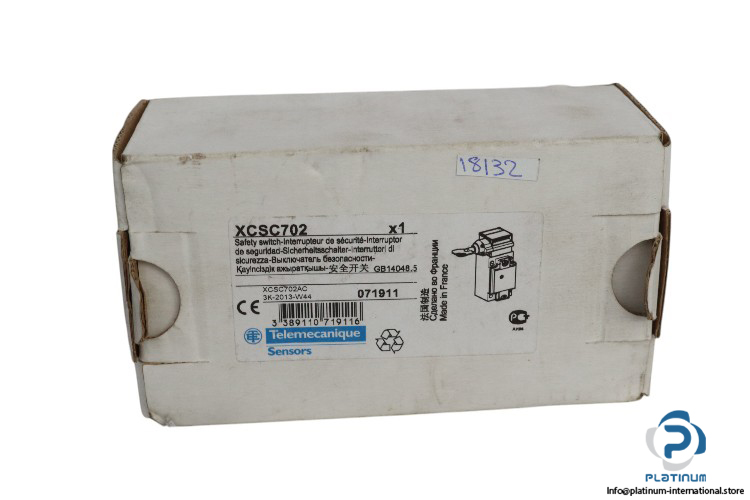 telemecanique-XCS-C702-safety-switch-(new)-3