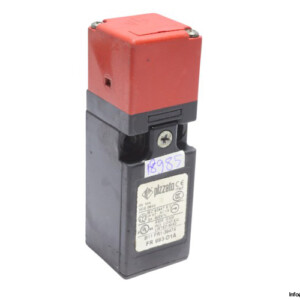 pizzato-FR-993-D1A-safety-switch-(used)