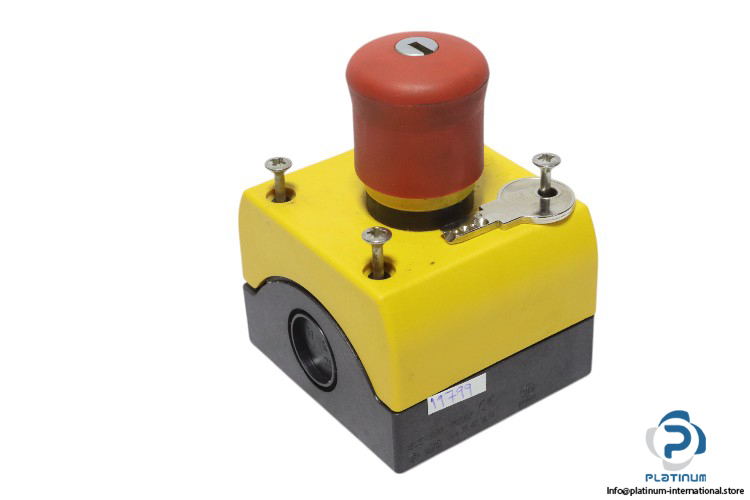 moeller-M22-PVS_KC11_IY-emergency-stop-button-used