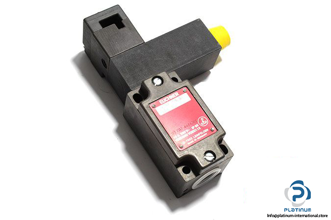 euchner-NZ1VZ-518-D1_VSM07-safety-switch-with-separate-actuator
