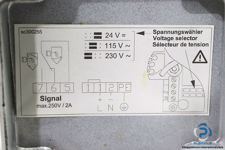 uwt-RN3004-WGRN3-LGRN3D-rotary-paddle-level-switch-(Used)-3