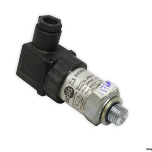 tecsis-S4250B084001-pressure-switch-(used).jpg