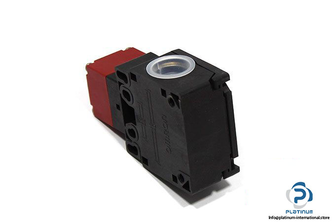 omron-d4ns-8bf-safety-door-switch-2
