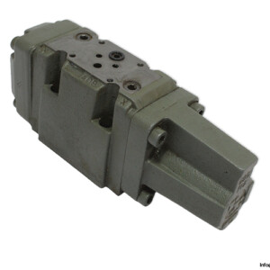 Rexroth-r900450684-proportional-directional-valve(used).jpg