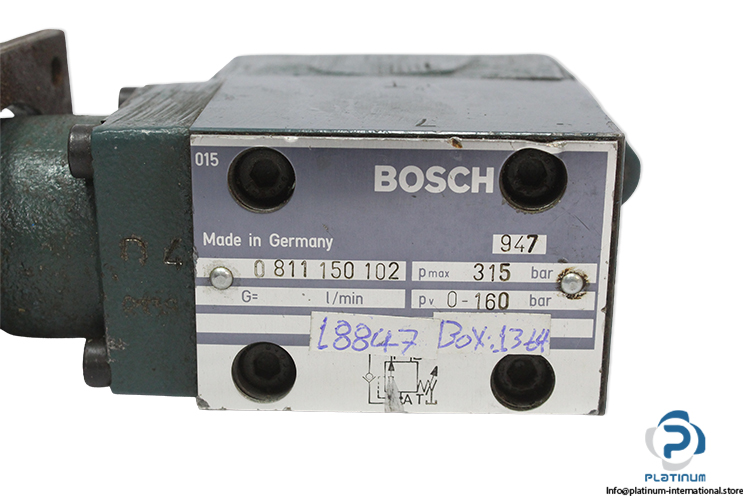 Bosch-0811150102-pressure-relief-valve(used)-1.jpg