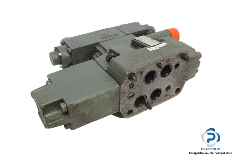 Rexroth-r900383767-proportional-directional-valve(used)-3.jpg