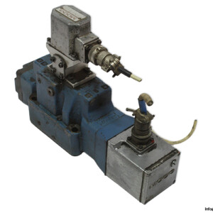 Moog D6 62Z902A Electrohydraulic Servo Valve