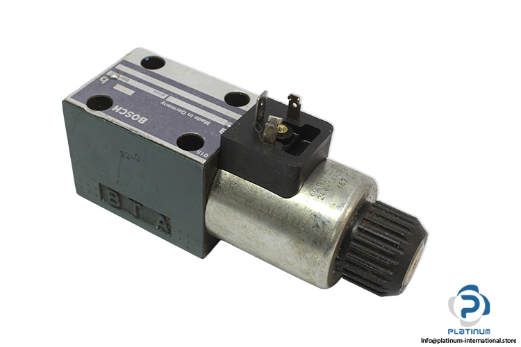 bosch-0810091248-directional-valve-(Used).jpg