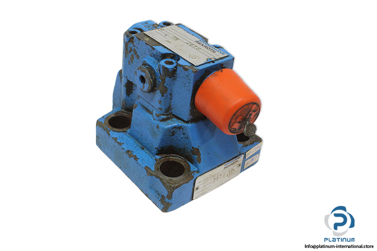 rexroth-DB-20-2-52_250B-pressure-relief-valve-(Used).jpg