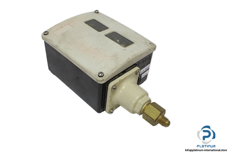 donfoss-rt116-pressure-switch(used).jpg