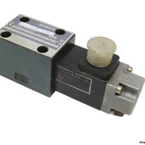 Bosch 0 810 090 358 Solenoid Operated Directional Valve