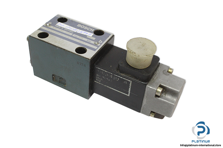bosch-0810090358-directional-valve-(Used).jpg