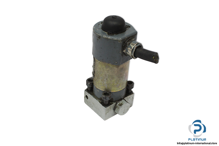 hawe-GZ3-1-directional-seated-valve-(Used).jpg