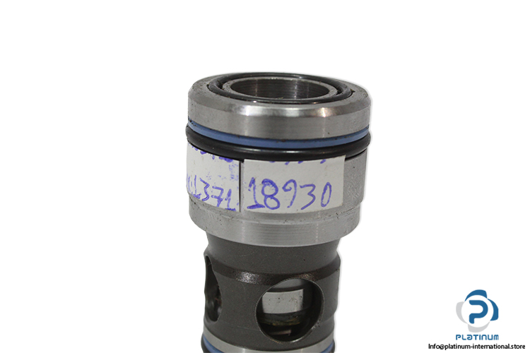 rexroth-R900945738-cartridge-valve-(New)-1.jpg