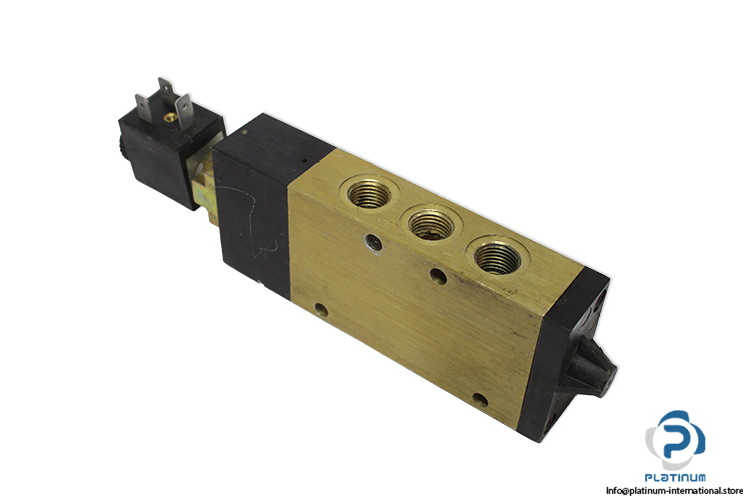 pneumax-414-2.52.0.1.m2-pneumatic-valve(used).jpg