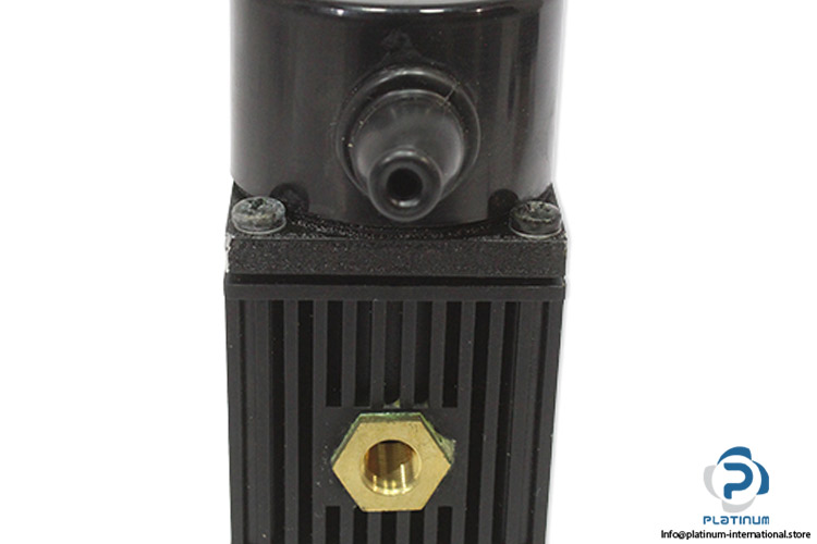 Edwards-pv25pka-dbl-b-angle-valve(new)-1.jpg