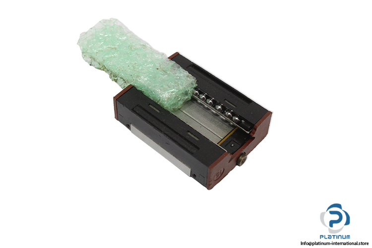 rexroth-R044251301-miniature-runner-block-(used).jpg