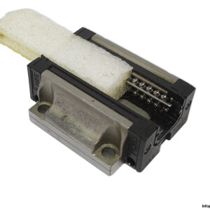 nsk-LAH25EMZ-linear-guideway-block-(used).jpg