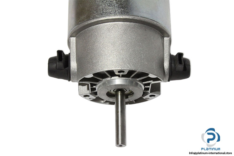 moog-C2323401-dc-motor(new)-3.jpg