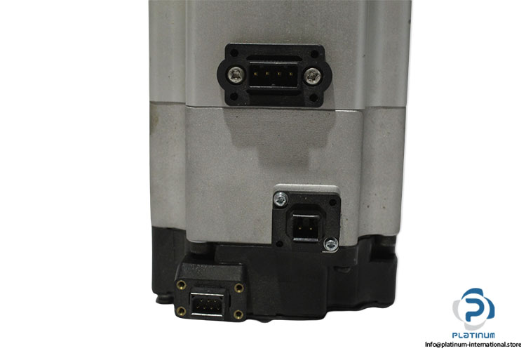 omron-R88M-K75030T-BS2-ac-servomotor(new)-2.jpg