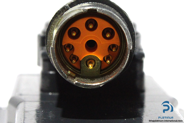 Beckhoff-AM8021-0BH1-0000-servomotor(new-without-carton)-2.jpg