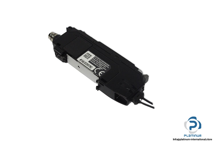 keyence-FS-N41C-digital-fiber-optic-sensor-(used)-1