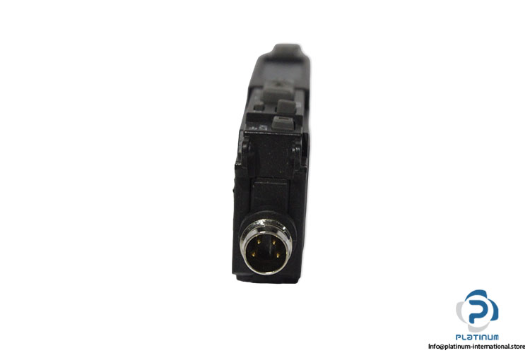keyence-FS-N41C-digital-fiber-optic-sensor-(used)-2