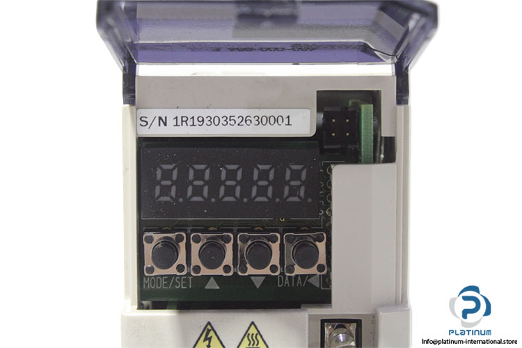 yaskawa-SGDV-R70A01A-servo-drive-(New)-2